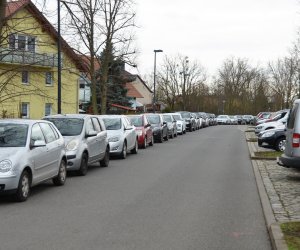 Parkplatz Auto Bahnhof