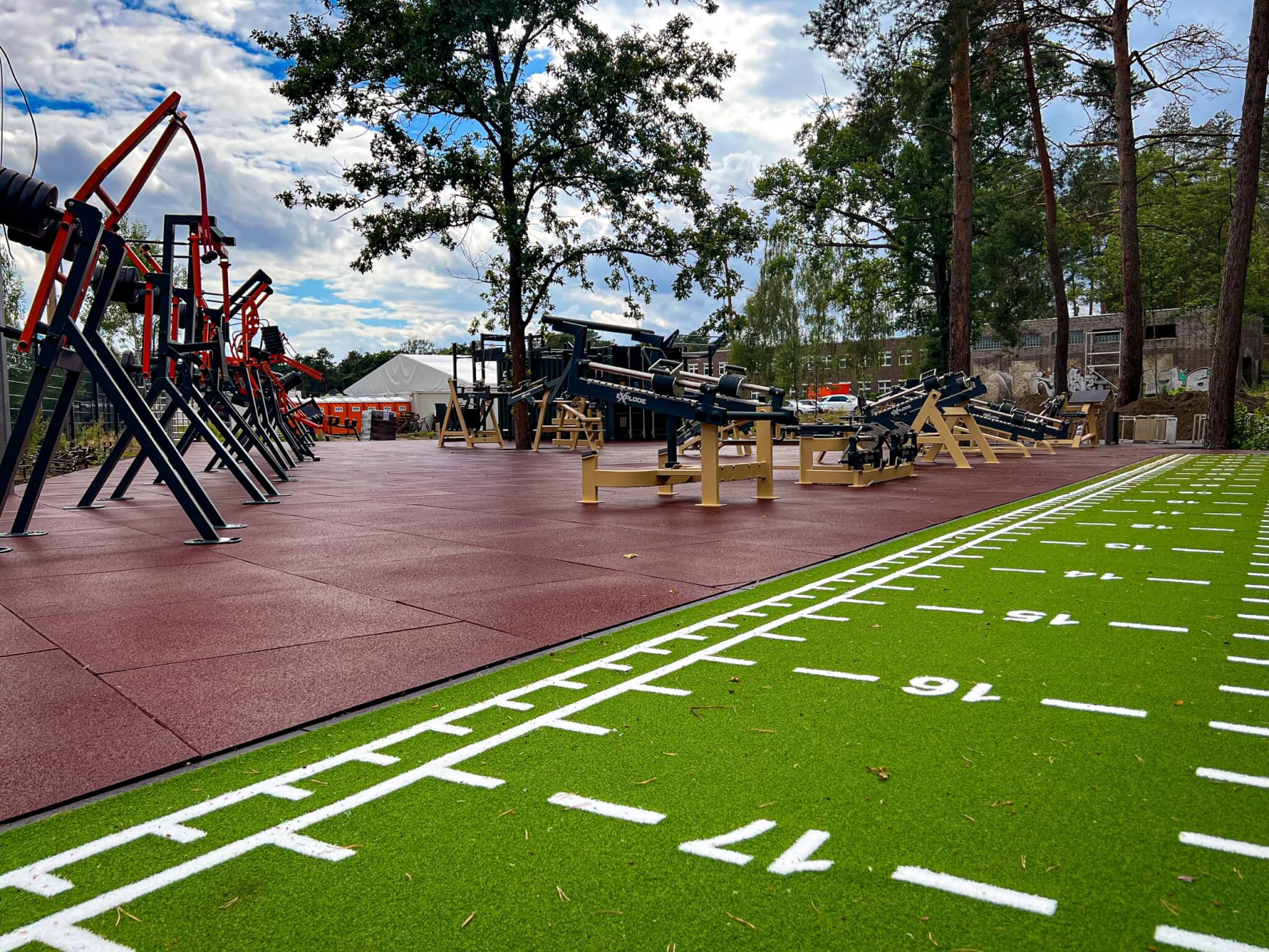 Das iFitnessOutdoorGym an der Brandenburgischen Straße ist Schauplatz des Familien- Sportfests. (Foto: iFitnessClub) Das iFitnessOutdoorGym an der Brandenburgischen Straße ist Schauplatz des Familien- Sportfests. (Foto: iFitnessClub)